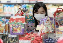 Люди и посылки из Китая: украинцы опасаются коронавируса