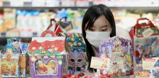 Люди и посылки из Китая: украинцы опасаются коронавируса