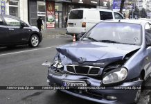 В центре Павлограда столкнулись две машины (ФОТО)