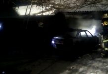 В Павлограде в гараже сгорела машина (ВИДЕО)