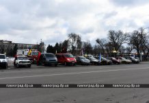 В Павлограде прошел автопробег в честь добровольцев (ФОТОРЕПОРТАЖ)