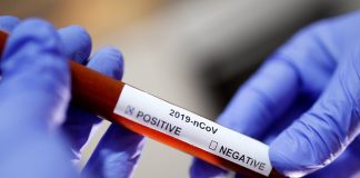 В Павлоградскую больницу привезли пенсионера с COVID-19