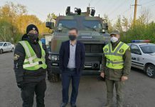 На въезде в Першотравенск остановили нарушителей самоизоляции