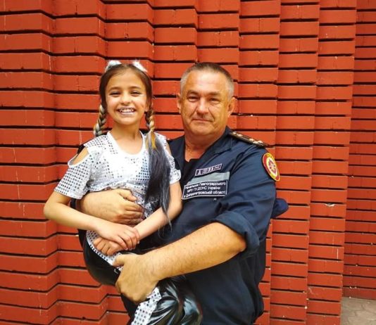 Главному спасателю Павлограда вручили медаль