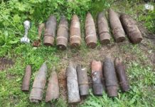 В Павлограде возле гаражей нашли мины и снаряды