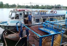 Запорожскую и Днепропетровскую области соединил речной транспорт