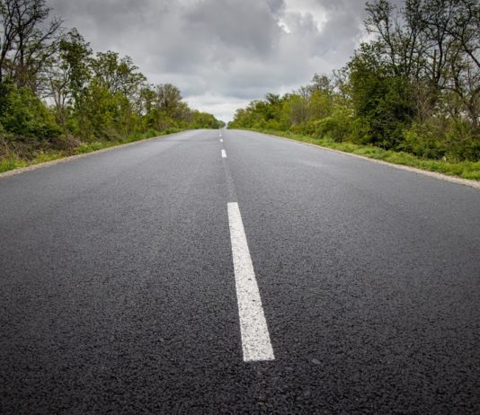 Капитально ремонтируют дорогу Васильковка-Николаевка (ФОТО)