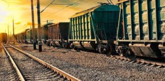 У Павлограді людина потрапила під потяг