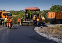 Капитально ремонтируют 11 км дороги Зеленое-Богдановка-Богуслав (ФОТО и ВИДЕО)