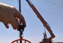 На Павлоградщине энергетики ставят специальные маркеры для редких птиц