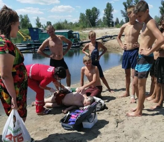 Юные пареньки из Николаевки спасли тонущего мужчину