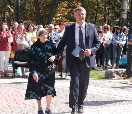 Уроженка Павлограда стала почетной гражданкой Херсона