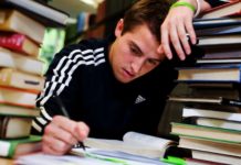 Каждый 6-й павлоградский школьник провалил тест ЗНО