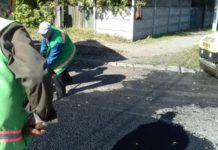 В Павлограде коммунальщики продолжают ямочный ремонт