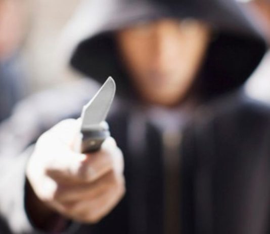В Павлограде будут судить преступника, ограбившего вдову после похорон