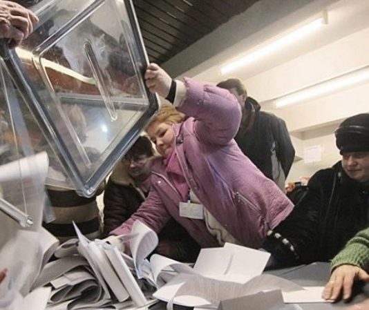 Подсчет голосов избирателей: ситуация в Павлограде