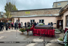 Павлоград попрощался с Иваном Метелицей — он руководил городом 17 лет (ФОТО и ВИДЕО)