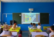 Павлоградские школы получат дополнительный стимул становиться лучше