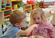 В Павлограде зарегистрировали петицию по поводу питания дошколят