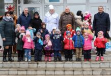 Святой Николай пришел к павлоградской детворе