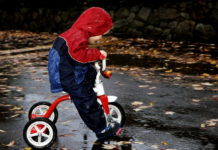 Наркозависимая женщина воровала у павлоградцев детские велосипедики