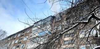 В Першотравенске дотла сгорела кухня (ФОТО)