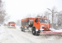 Дороги Днепропетровской области расчищают 143 снегоуборочные машины