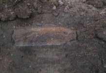 В Павлограде коммунальщики нашли старый снаряд