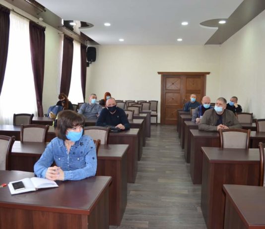 В Терновке выбирают перевозчика для городского транспорта