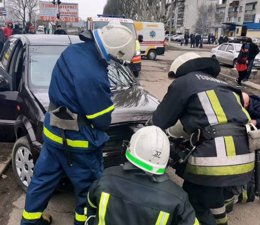 Спасатели опубликовали подробности ДТП в Павлограде (ВИДЕО)