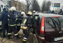 Полиция Павлограда устанавливает обстоятельства ДТП на Западнодонбасской