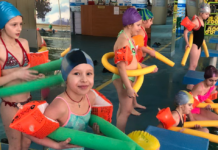 В Павлограде возобновили бесплатные занятия плаваньем для младшеклассников