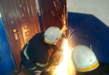 В Павлограде двухлетний малыш оказался заперт один в квартире