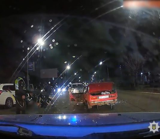 Опубликовано видео полицейской погони в Павлограде + видео с балкона