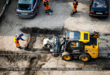 В Павлограде продолжается сезон ремонта дорог (ФОТОРЕПОРТАЖ)