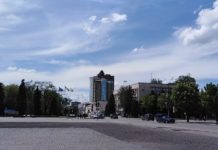 Когда закончат ремонт Соборной площади в Павлограде?