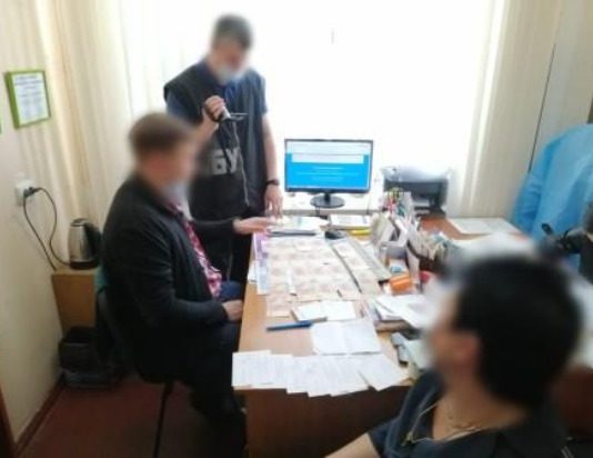 В Павлограде медик продавал «липовые» справки об отрицательном анализе на коронавирус