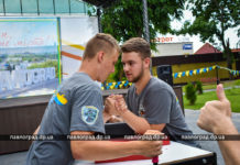 В центре Павлограда прошел турнир по армрестлингу (ФОТО и ВИДЕО)