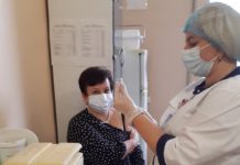 Медик рассказала, кого в Павлограде сейчас вакцинируют и какими препаратами