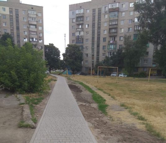 Один миллион на «козьи тропки»: в Павлограде появится более 40 внутридворовых дорожек