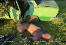 В Павлограде компания на ВАЗе врезалась в гараж: есть погибший