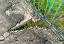 В пролеты видно землю: будут ли ремонтировать мост на Химзавод