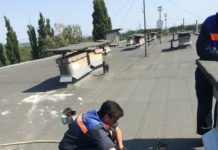 Павлоградводоканал перекрывает канализацию должникам: кому уже «повезло»