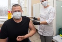 В Днепре Филатов анонсировал увольнения за отказ от прививки и «плюшки» вакцинированным