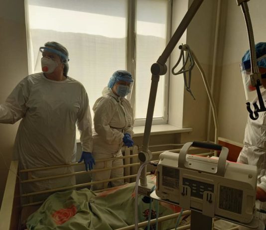 В Павлограде больница заполняется не вакцинированными больными