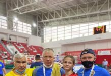 Спортсменка из Першотравенска выборола медаль на Чемпионате по боксу