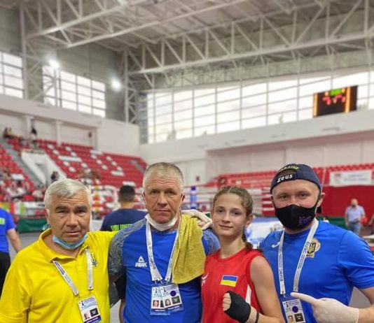 Спортсменка из Першотравенска выборола медаль на Чемпионате по боксу