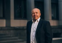 Павлоградскому медику президент Украины присвоил почетное звание