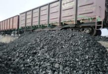 Жители Першотравенска и Петропавловки занимались кражами угля