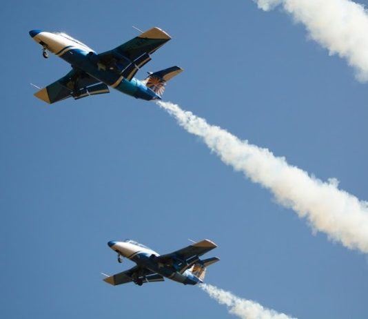 Днепропетровщина отметит День Независимости Украины масштабным авиашоу: где и когда (ВИДЕО)